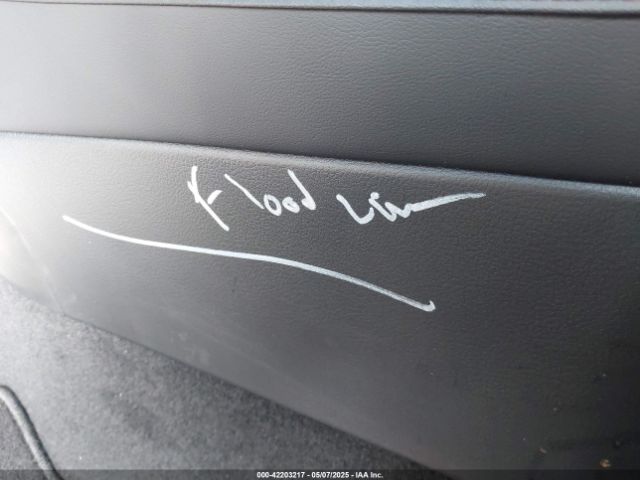 3MVDMBCM8SM772566 Mazda Cx-30 2.5 S Carbon Edition