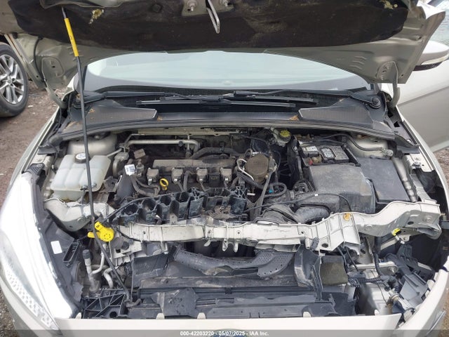 Ford FOCUS SE 2015 1FADP3F29FL218068 Image 10