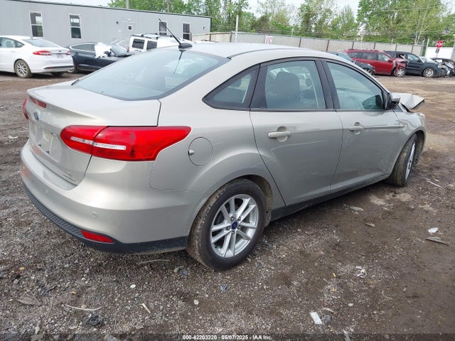 Ford FOCUS SE 2015 1FADP3F29FL218068 Image 4