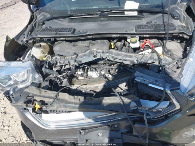 1FMCU9JD9HUC45337 Ford Escape Titanium