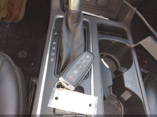 1FMCU9JD9HUC45337 Ford Escape Titanium