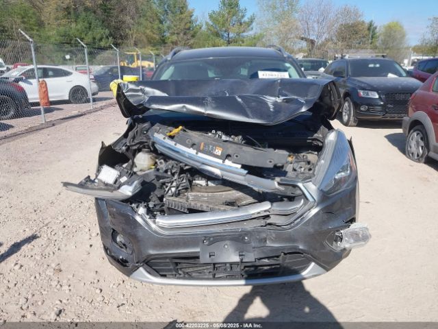 1FMCU9JD9HUC45337 Ford Escape Titanium