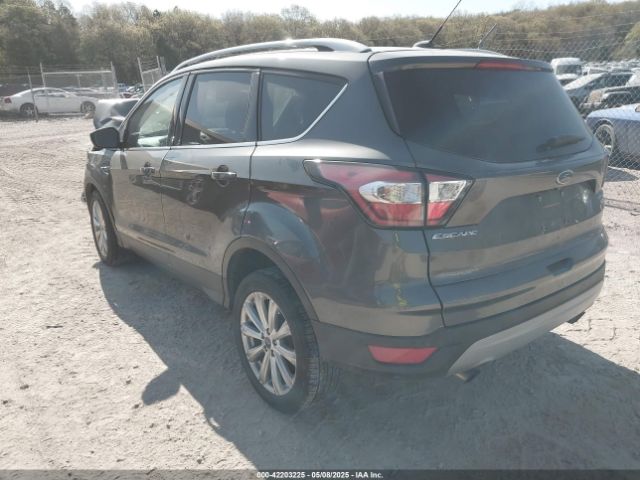 1FMCU9JD9HUC45337 Ford Escape Titanium