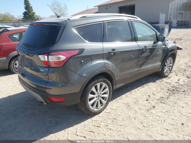 1FMCU9JD9HUC45337 Ford Escape Titanium