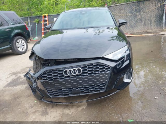 WAUAUDGY7NA032857 Audi 40 tfsi