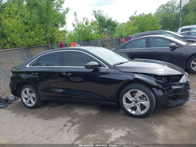 WAUAUDGY7NA032857 Audi 40 tfsi