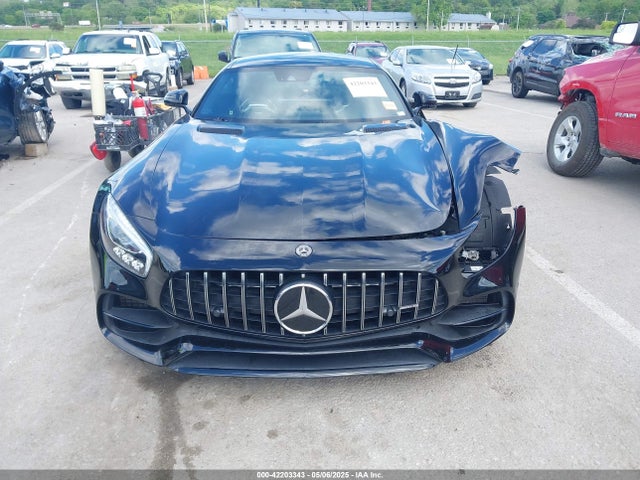 WDDYJ7HA6KA023243 Mercedes-Benz m178