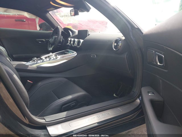 WDDYJ7HA6KA023243 Mercedes-Benz m178