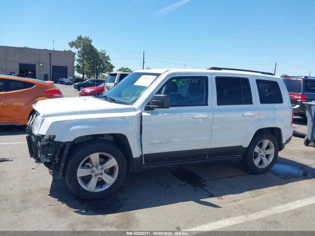 1C4NJPBB5GD774662 Jeep Patriot Sport