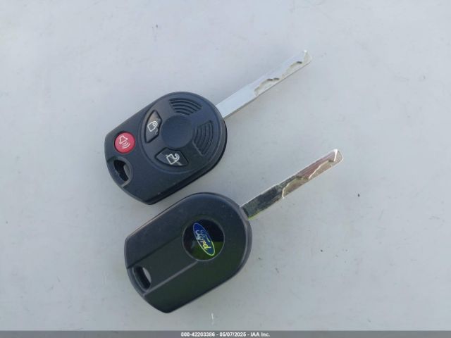 1FMCU9G99EUB14195 Ford ESCAPE SE