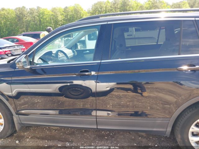 3VV3B7AX2KM053330 Volkswagen Tiguan 2.0t Se/2.0t Sel/2.0t Sel R-line/2.0t Sel R-line Black