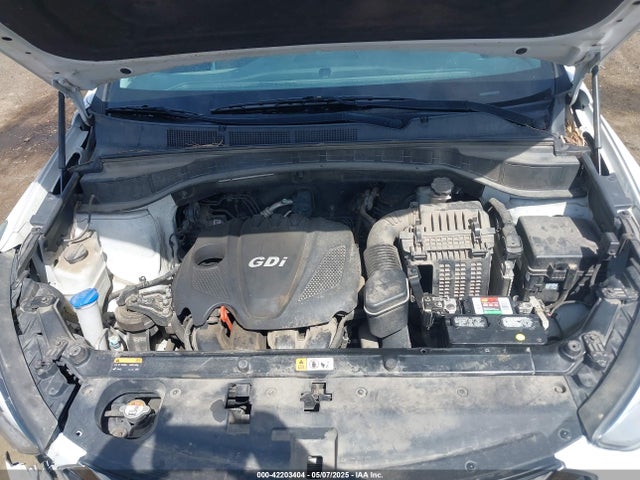 5XYZTDLB9GG364375 Hyundai Santa Fe Sport 2.4l