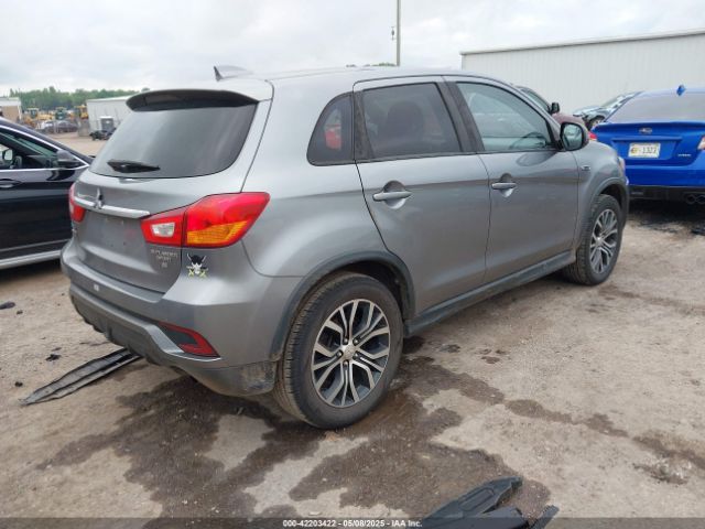 2018 MITSUBISHI OUTLANDER SPORT JA4AP3AW1JZ036615 Photo 3