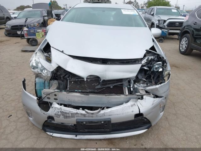JTDKN3DU3F0414150 Toyota Prius Two
