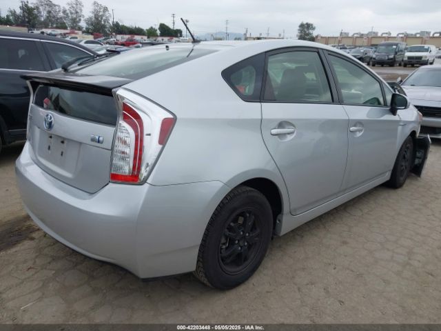 JTDKN3DU3F0414150 Toyota Prius Two
