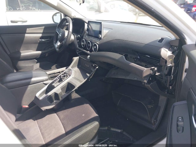 3N1AB8CV1MY285892 Nissan Sentra Sv Xtronic Cvt
