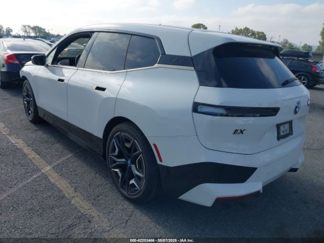 2023 BMW IX WB533CF02PCM67096 Photo 2