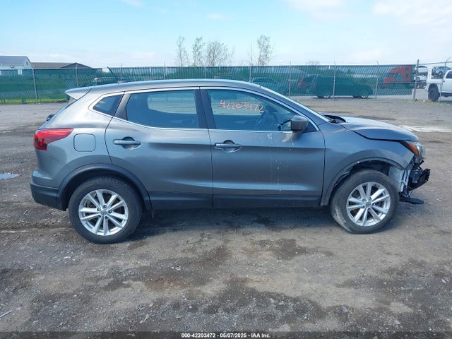 JN1BJ1CR7HW124655 Nissan Rogue Sport S
