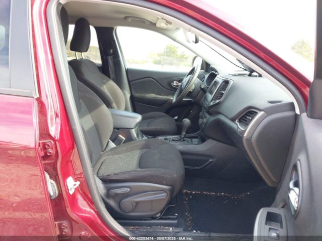 1C4PJLCB7MD150373 Jeep Cherokee Latitude Fwd