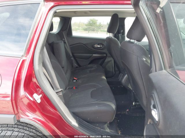 1C4PJLCB7MD150373 Jeep Cherokee Latitude Fwd