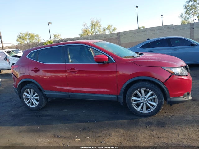 JN1BJ1CR3HW134258 Nissan Rogue Sport S