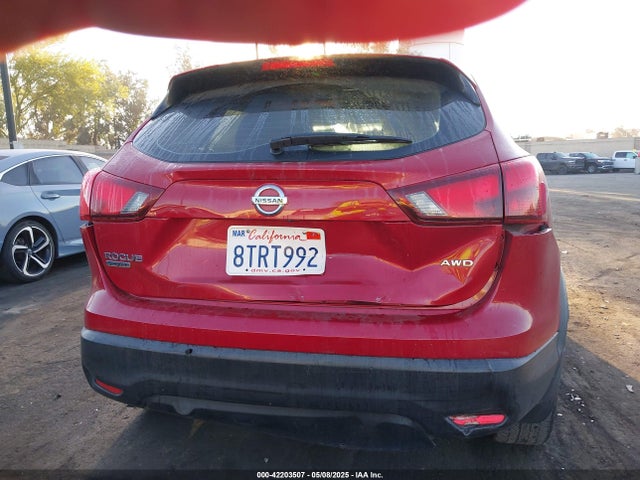JN1BJ1CR3HW134258 Nissan Rogue Sport S