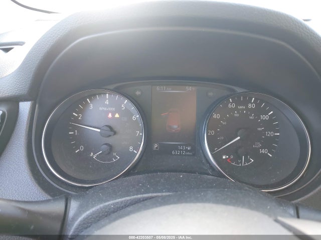 JN1BJ1CR3HW134258 Nissan Rogue Sport S
