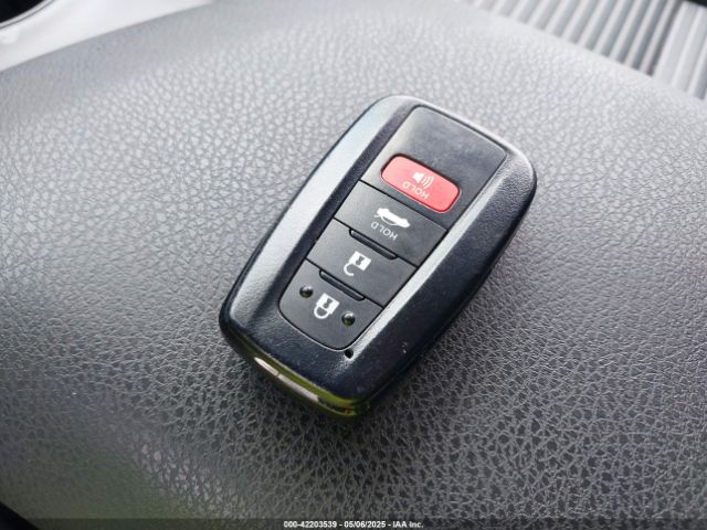 4T1T11AK6PU143727 Toyota CAMRY SE