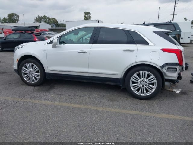 1GYKNCRS3HZ307728 Cadillac Xt5 Premium Luxury