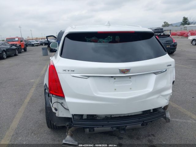 1GYKNCRS3HZ307728 Cadillac Xt5 Premium Luxury