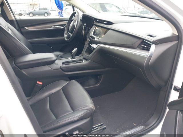 1GYKNCRS3HZ307728 Cadillac Xt5 Premium Luxury