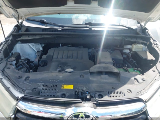 5TDBKRFH5FS180750 Toyota Highlander Le Plus V6