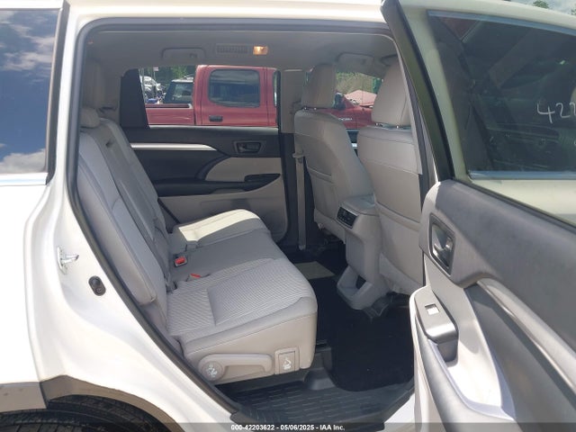 5TDBKRFH5FS180750 Toyota Highlander Le Plus V6
