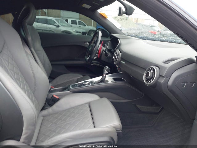 2017 AUDI TTS TRUC1AFV7H1011317 Photo 4