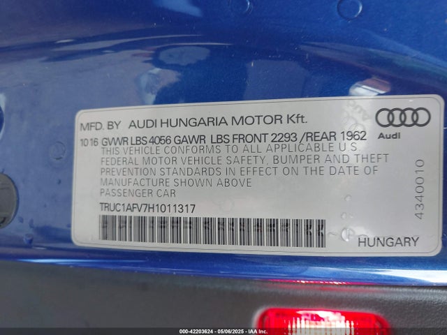 2017 AUDI TTS TRUC1AFV7H1011317 Photo 8