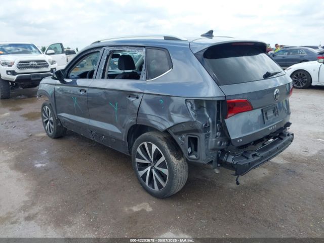 2022 VOLKSWAGEN TAOS 3VVRX7B22NM036448 Photo 2