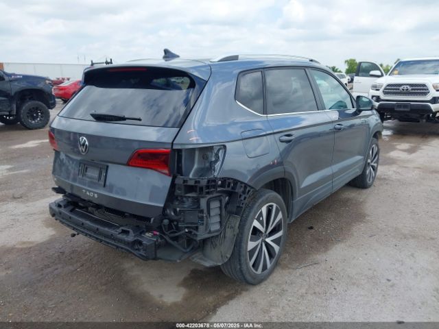 2022 VOLKSWAGEN TAOS 3VVRX7B22NM036448 Photo 3