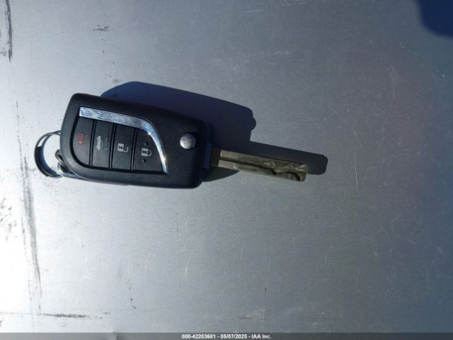 5YFEPMAE3MP219632 Toyota COROLLA LE