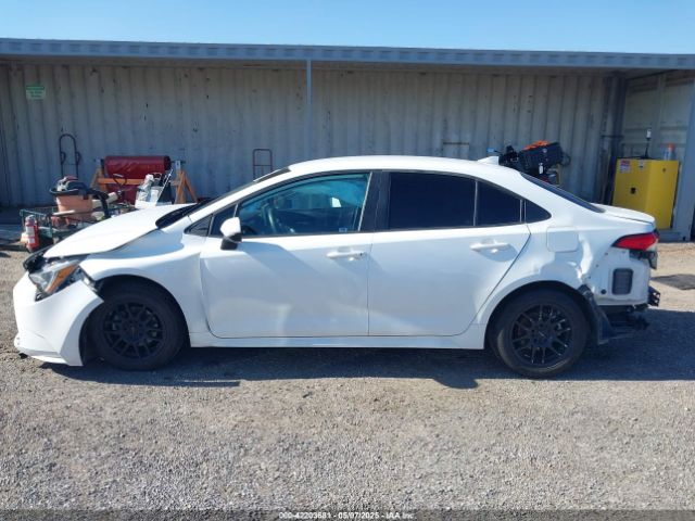 5YFEPMAE3MP219632 Toyota COROLLA LE