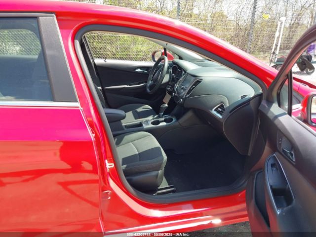 2017 CHEVROLET CRUZE 1G1BE5SM5H7103773 Photo 4