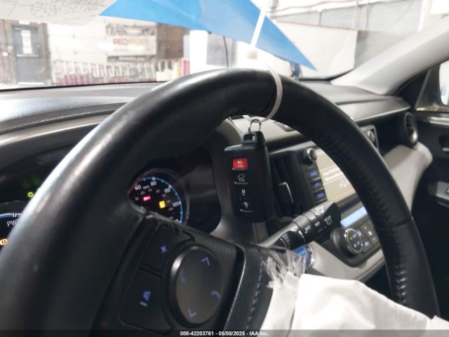 JTMRJREV7HD082665 Toyota Rav4 Hybrid Xle