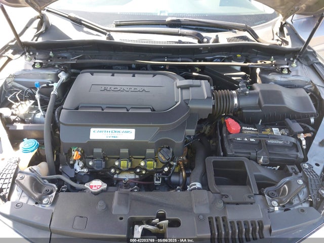 1HGCR3F96GA026988 Honda Accord Touring