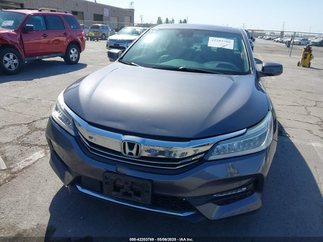 1HGCR3F96GA026988 Honda Accord Touring