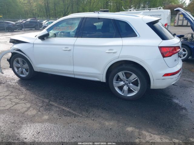 WA1BNAFY2K2128903 Audi Q5 45 Premium