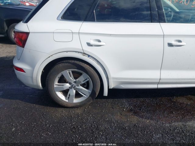WA1BNAFY2K2128903 Audi Q5 45 Premium