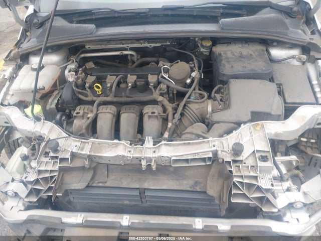 Ford FOCUS SE 2015 1FADP3F25FL335856 Image 10