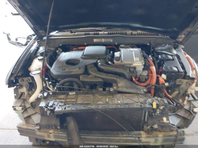 3FA6P0SU4GR195865 Ford Fusion Energi Titanium