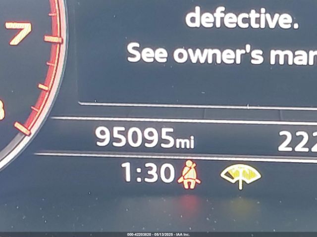 WA1LAAF70JD033878 Audi Q7 3.0t Premium