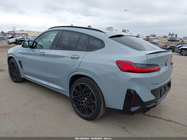 BMW 2024 2024 5YM23EC01R9U95351 Image 3
