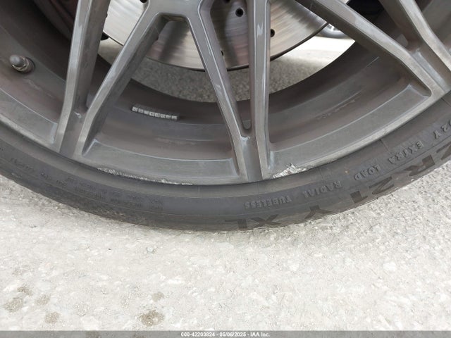 BMW 2024 2024 5YM23EC01R9U95351 Image 6